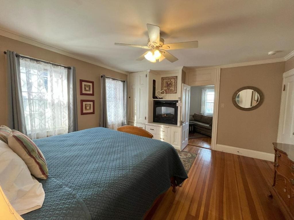 King Suite with Balcony room - Image 3