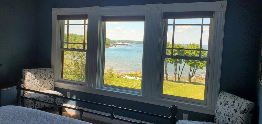 Queen Suite with Sea View room - Image 1