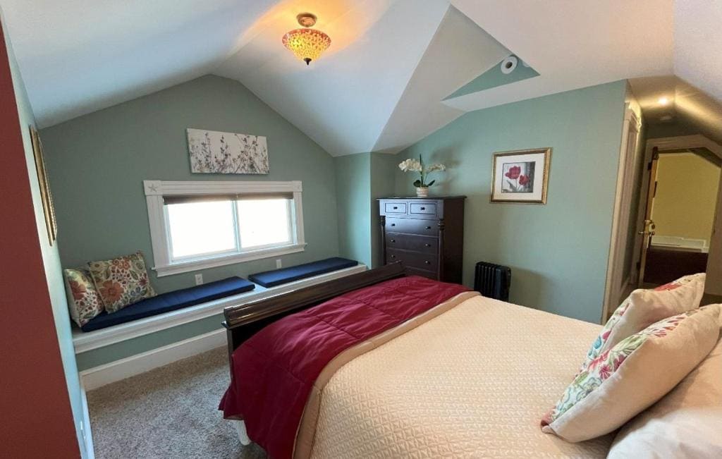 Queen Suite room - Image 3