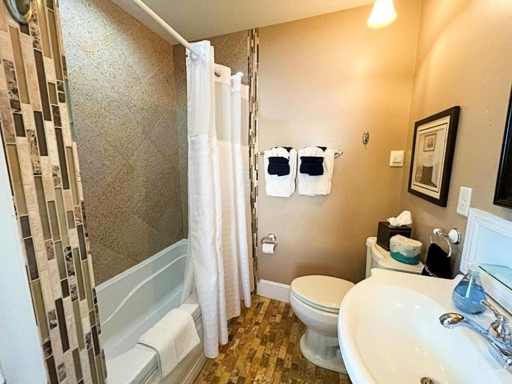 Standard Queen Room room - Image 2
