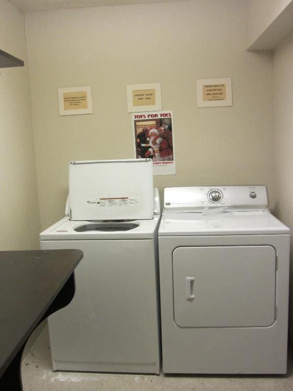 Queen Room - Non-Smoking room - Image 2