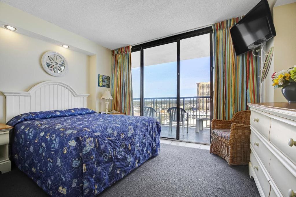 Two-Bedroom Suite room - Image 2