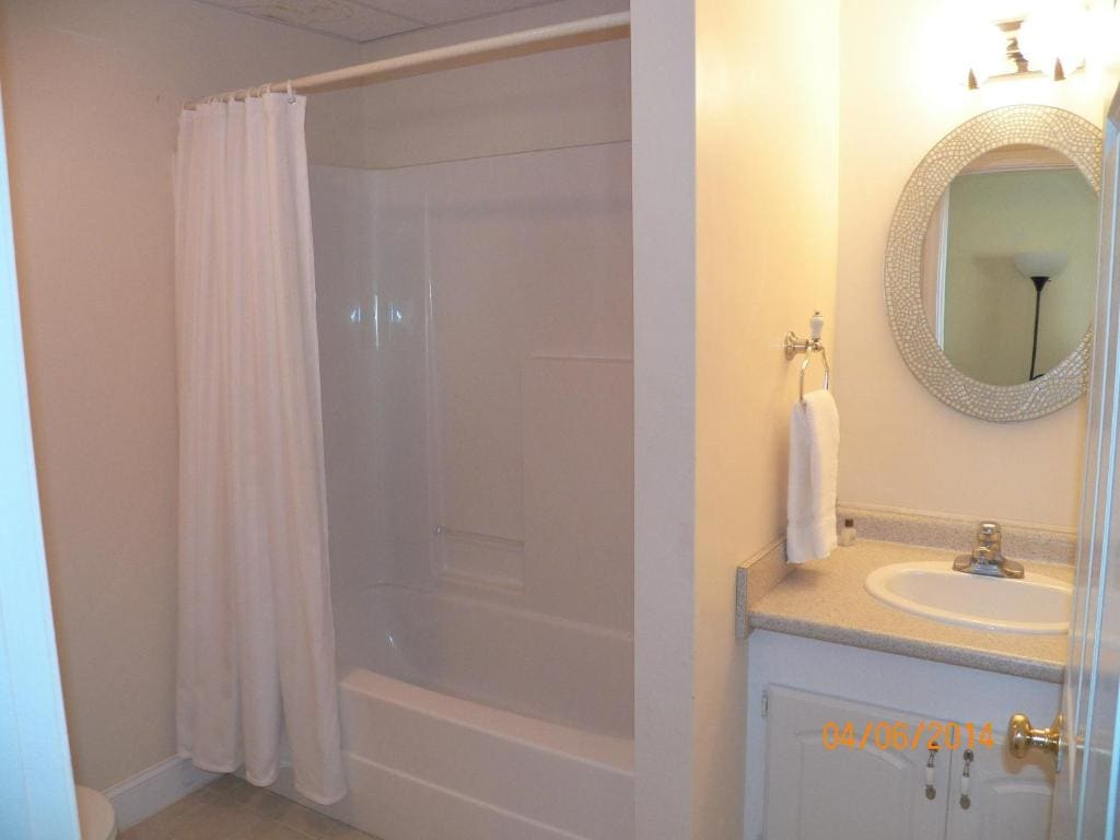Double Room with Two Double Beds room - Image 2