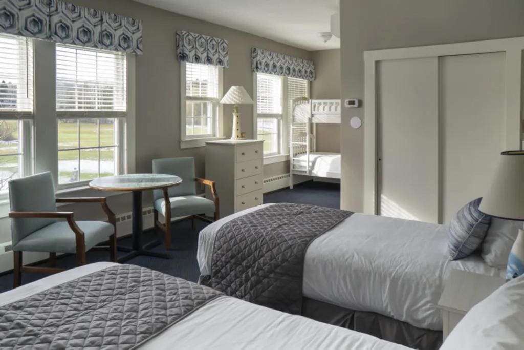 Main Lodge Family Room room - Image 3