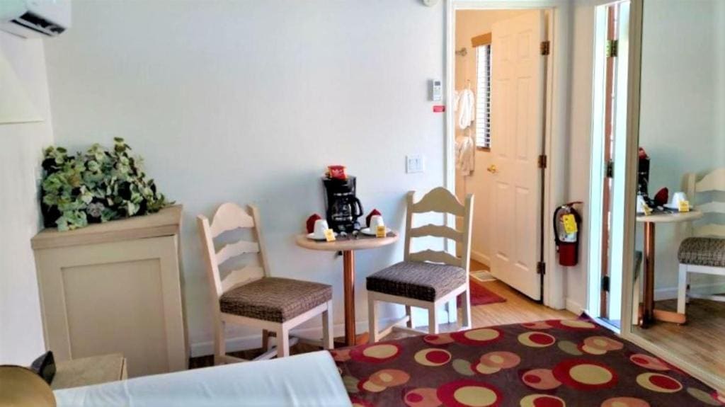 Two-Bedroom Cottage room - Image 2