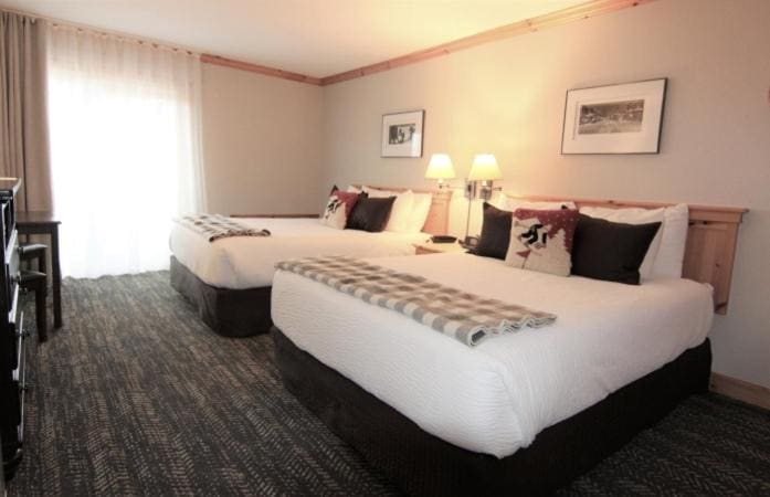 Standard Quadruple Room room - Image 1