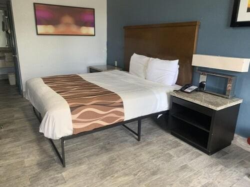 King Room - Disability Access room - Image 1