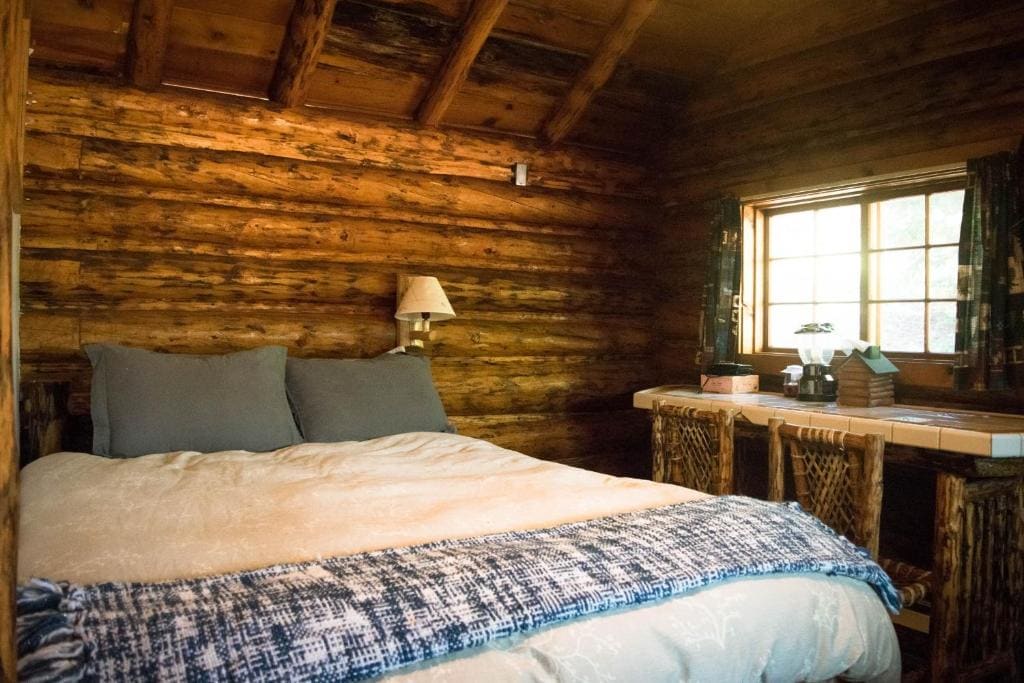 Deluxe Bungalow room - Image 1