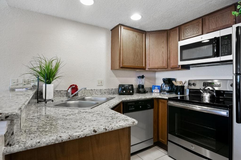Two-Bedroom Apartment room - Image 3