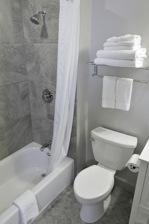 Queen Room room - Image 1