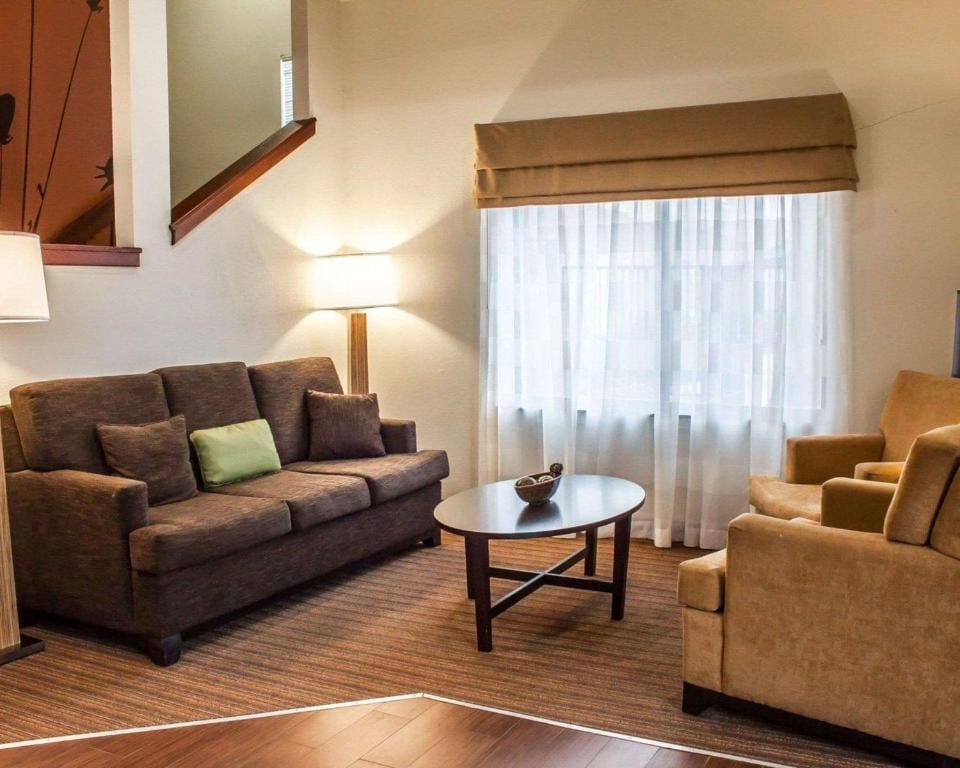Double Room with Two Double Beds - Non-Smoking room - Image 3