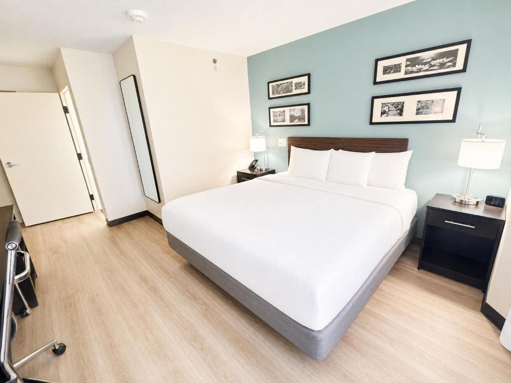 King Room - Accessible/Non-Smoking room - Image 1