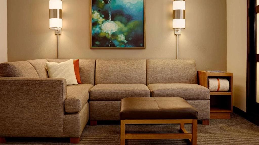 Double Room with Two Double Beds - High Floor room - Image 3
