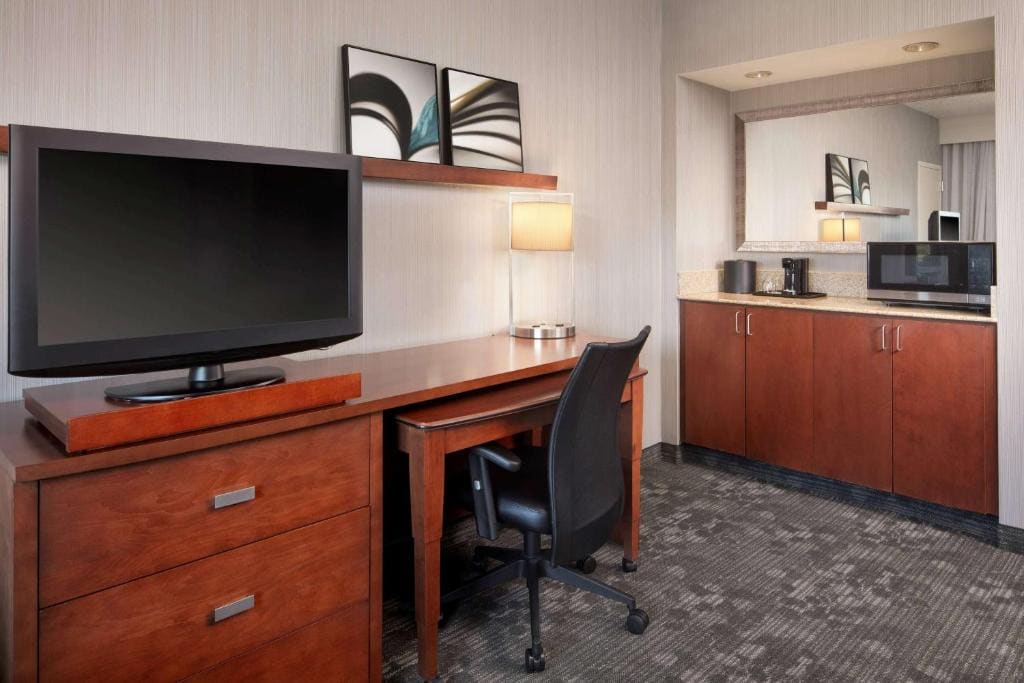 One Bedroom Suite King with Sofabed room - Image 1