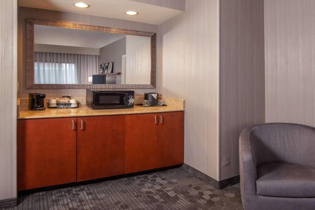 King Suite room - Image 3