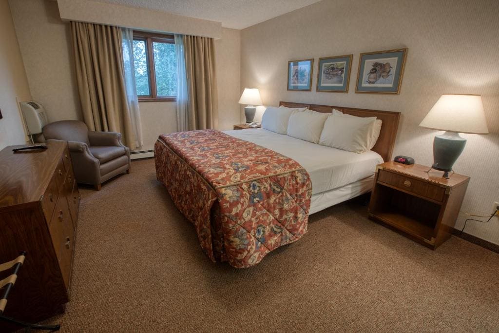 Deluxe King Suite room - Image 1