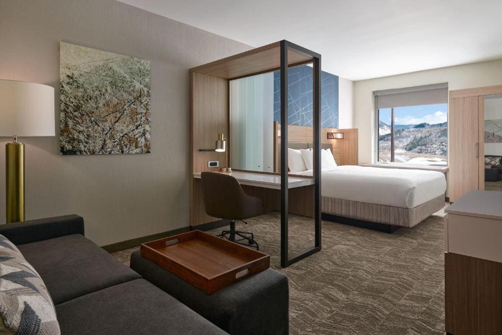 Studio Suite, 1 King Bed with Sofa Bed, Top Floor room - Image 2