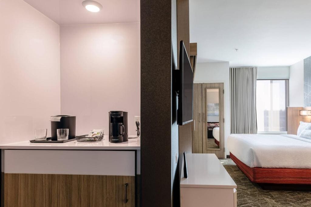 King Suite with Trundle Sofa room - Image 3