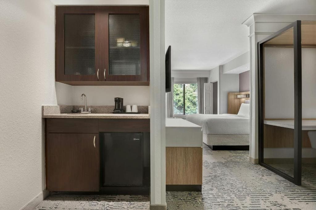 King Suite with Trundle Sofa room - Image 2