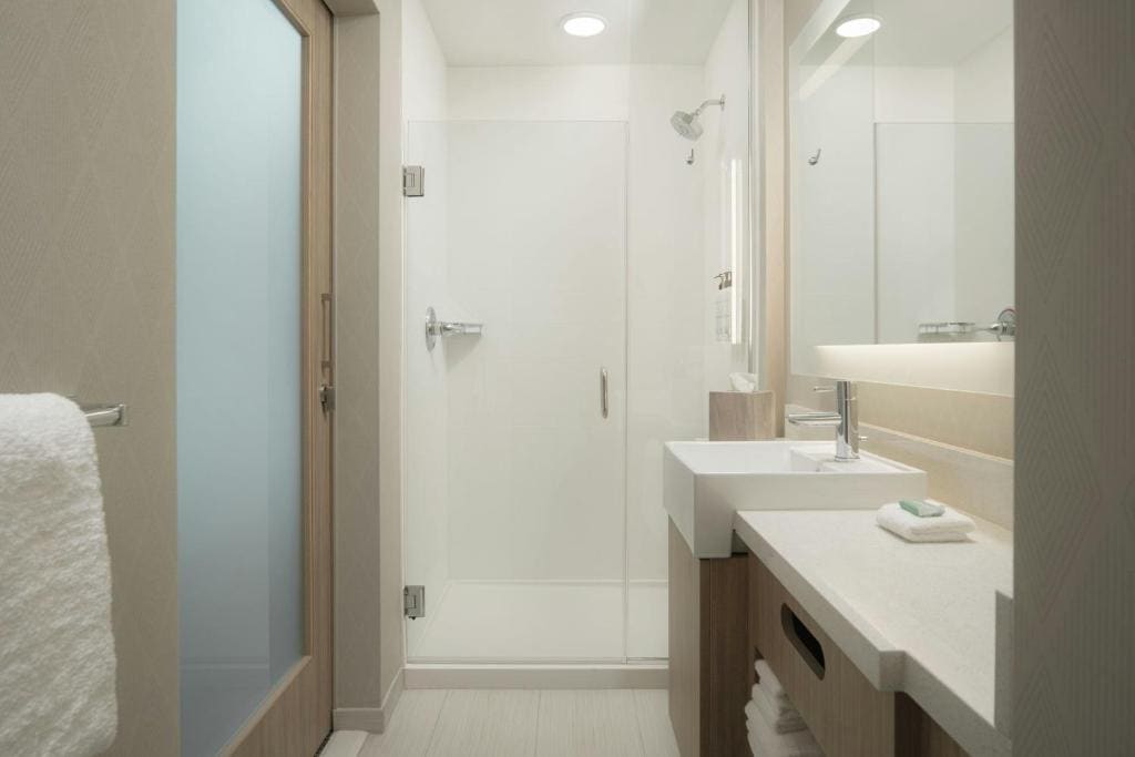 King Suite with Trundle Sofa room - Image 2