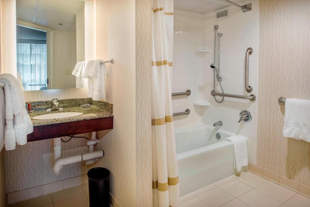 Standard, Guest room, 1 King room - Image 1