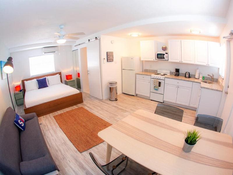 King Suite room - Image 1