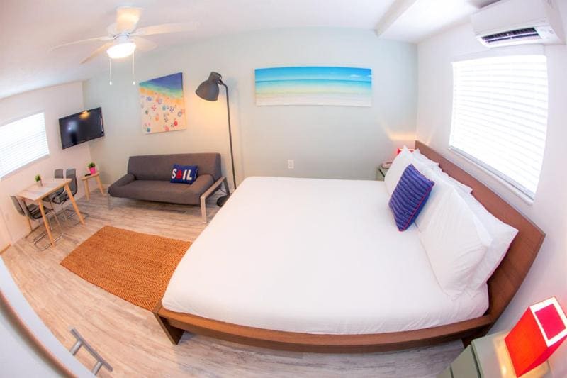 King Suite room - Image 3