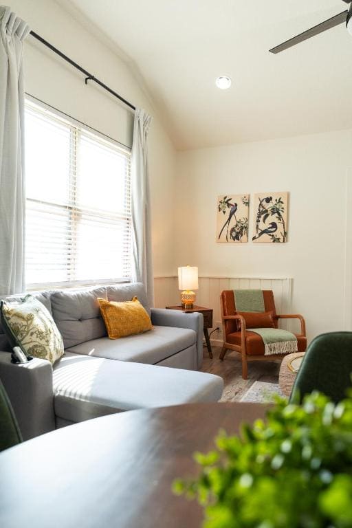 One-Bedroom House room - Image 3