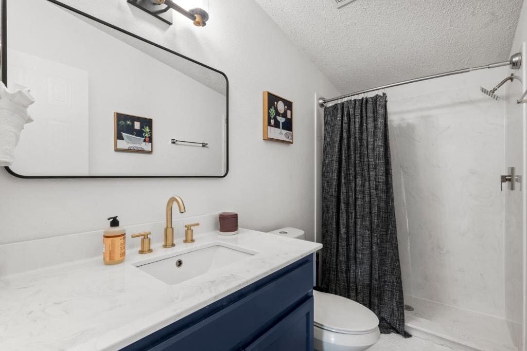Three-Bedroom House room - Image 3