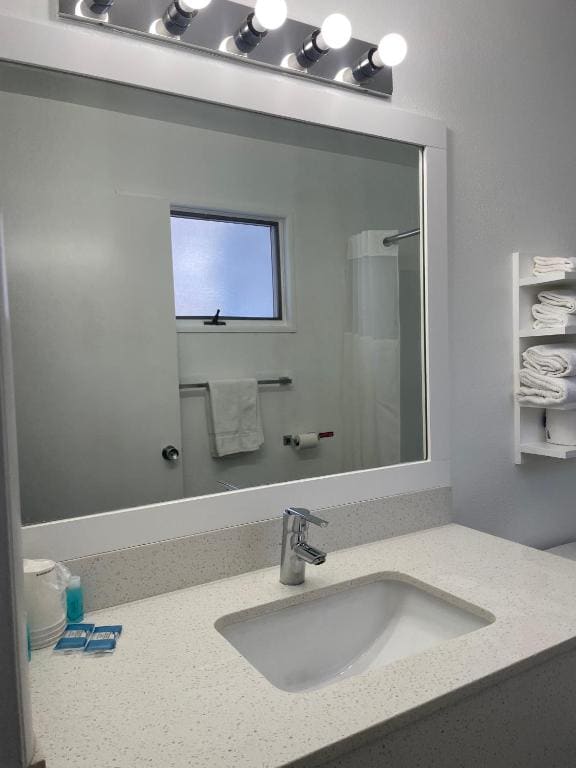 Deluxe Room room - Image 3