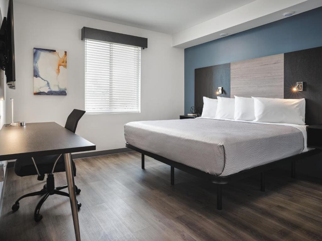 King Suite room - Image 1