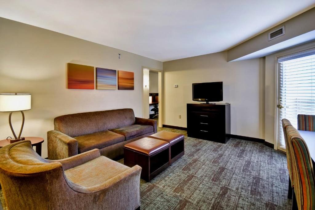 Two-Bedroom Suite - Disability Access room - Image 1