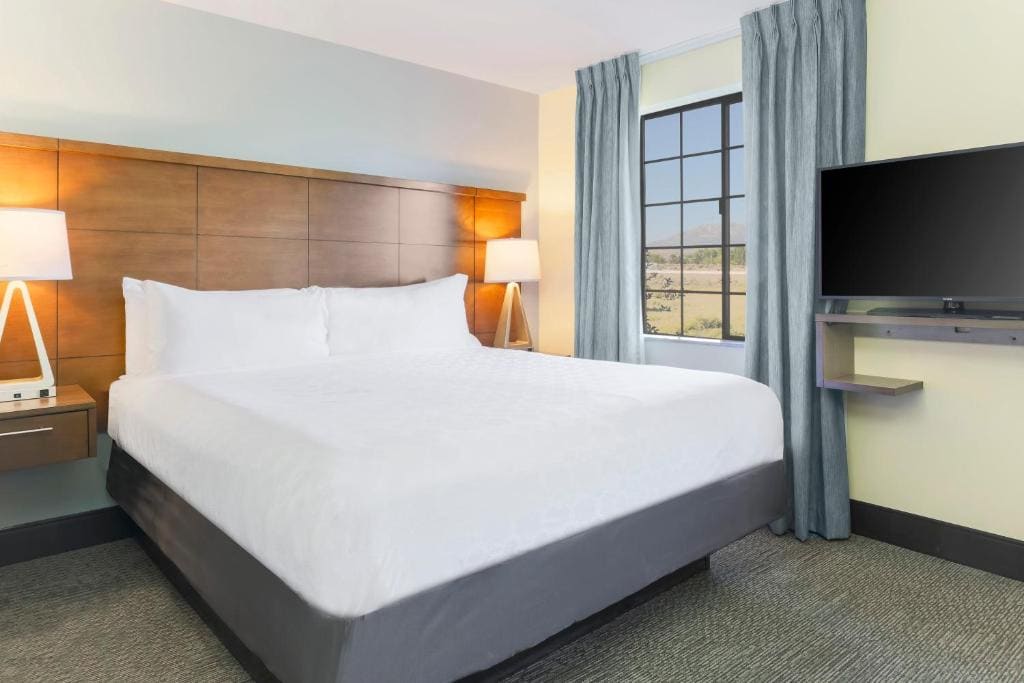 King Studio Suite room - Image 3