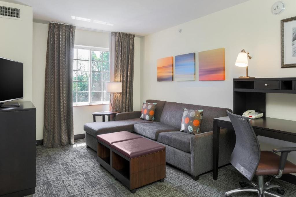 One-Bedroom Queen Suite room - Image 1