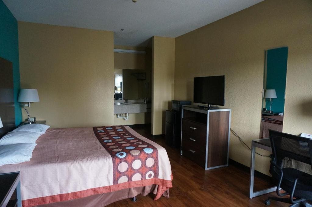 Standard King Room room - Image 2