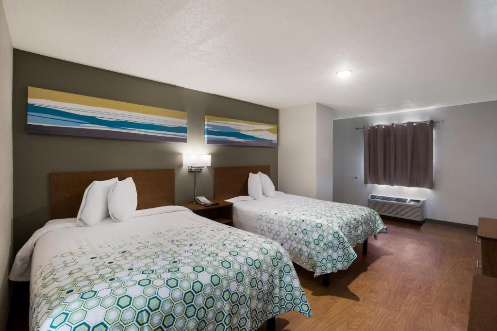 Studio Room with Two Double Beds Larger Room Non-Smoking room - Image 3