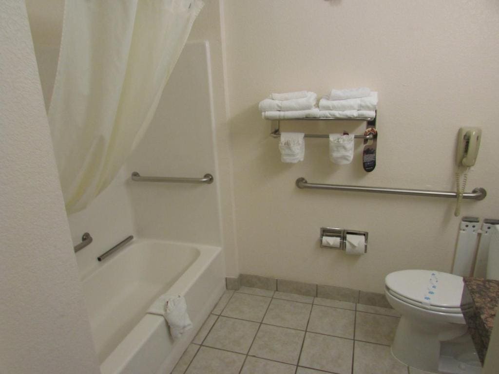 Business King Room - Non-Smoking room - Image 3