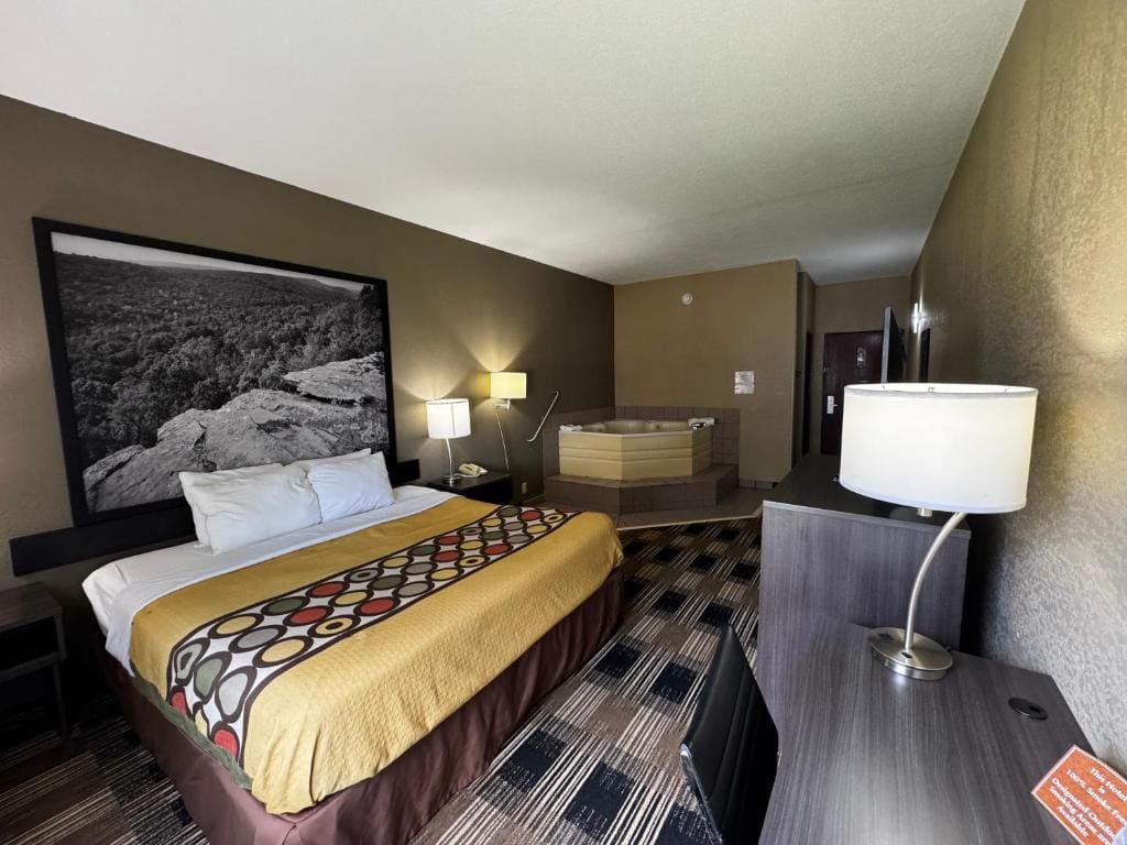 Standard King Room - Non-Smoking room - Image 3