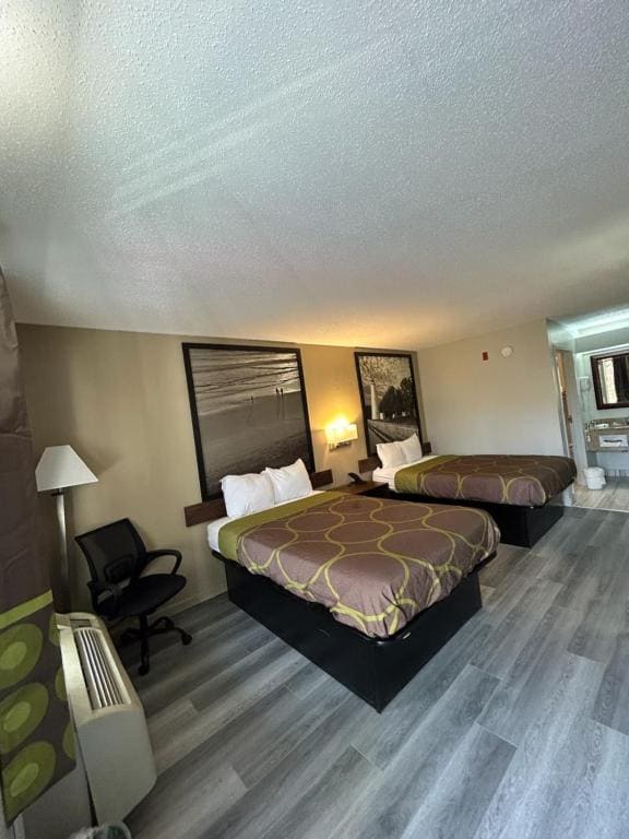 Double Room with Two Double Beds - Non-Smoking room - Image 1