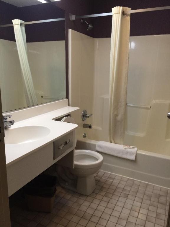 Basic Double Room room - Image 3