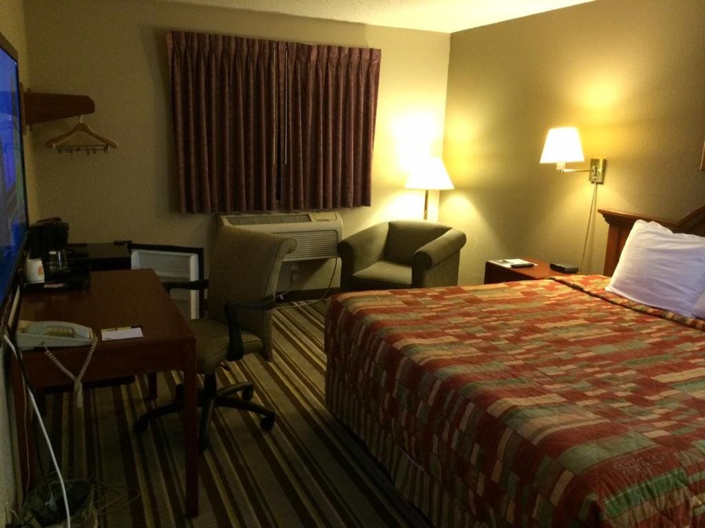 King Studio Suite - Non-Smoking room - Image 1