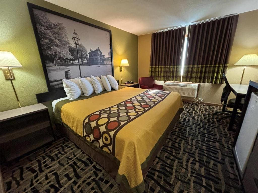 King Room- Non-Smoking room - Image 1