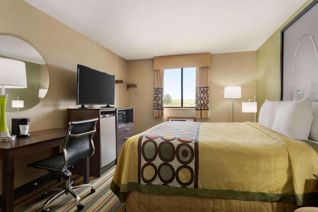 King Room- Non-Smoking room - Image 1