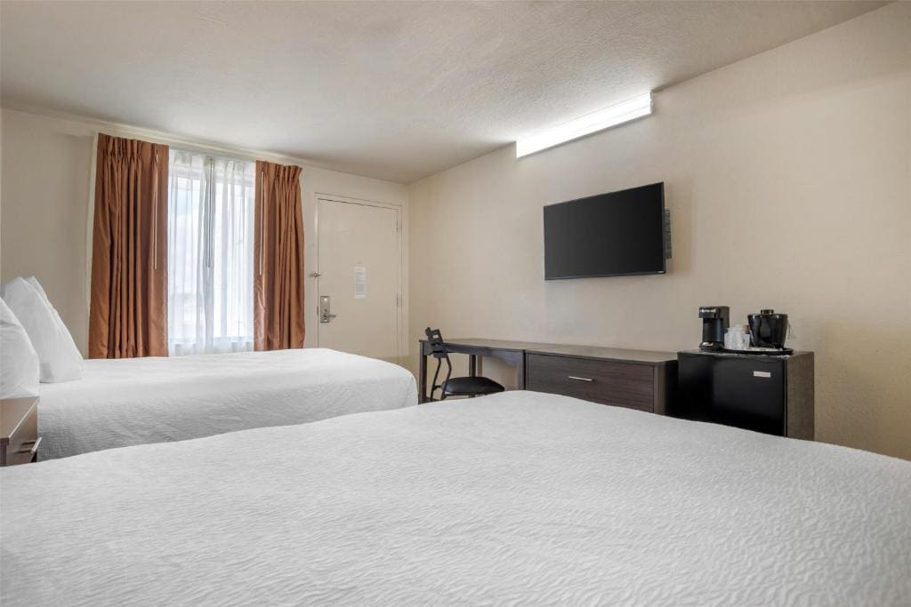 Double Room with Two Double Beds and Roll-In Shower - Disability/Non-Smoking room - Image 1