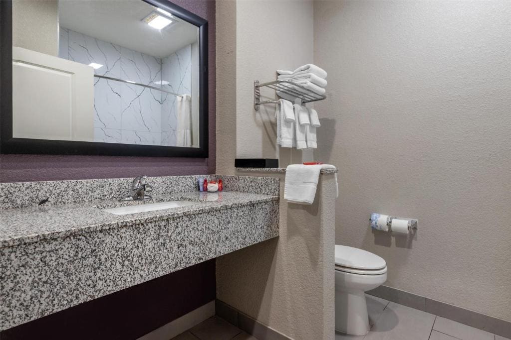 Queen Suite with Two Queen Beds room - Image 1