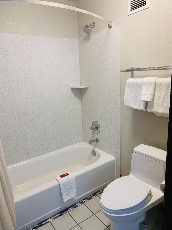 Room with One King and One Double Bed room - Image 1