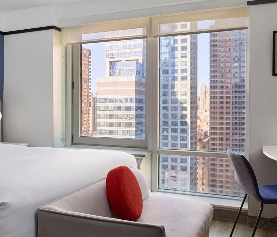 Premium King Room room - Image 3