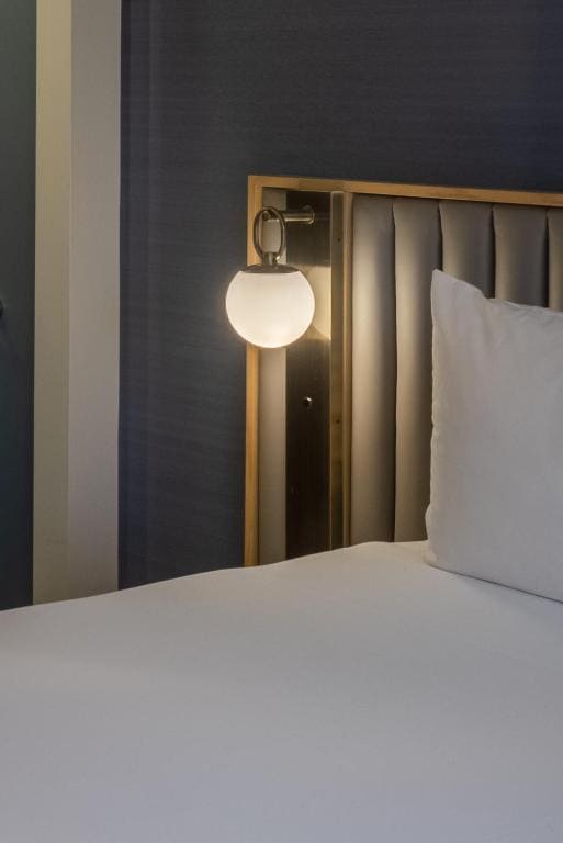 Premium King Room room - Image 2