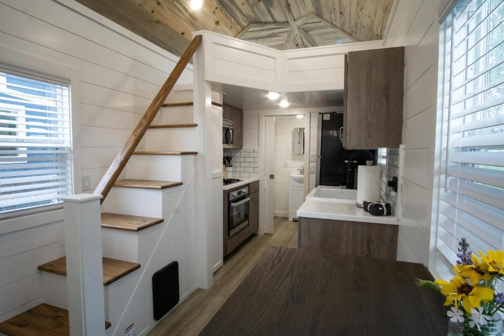 Two-Bedroom Suite room - Image 2