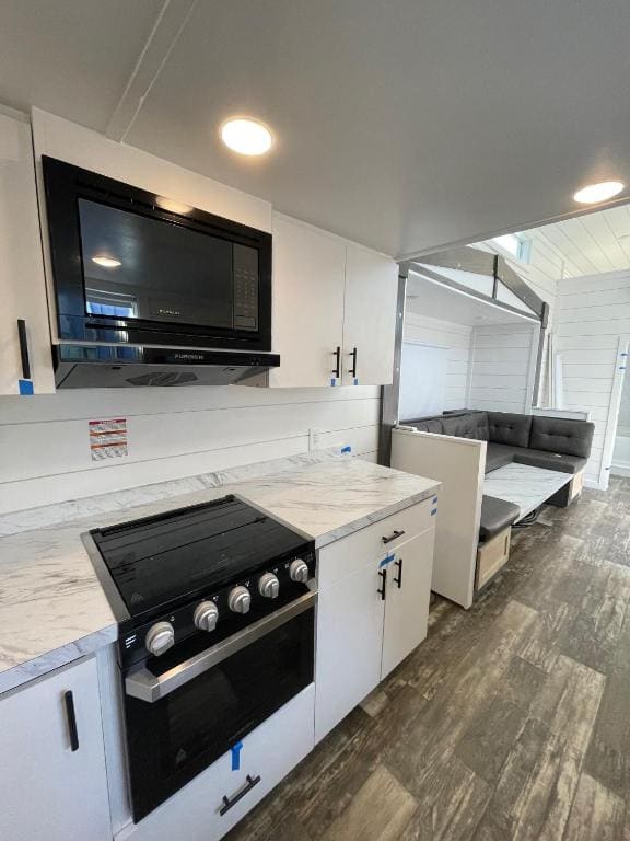 Suite with Mountain View room - Image 3
